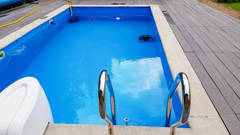Qu’est-ce qu’une dalle de protection pour piscine ?
